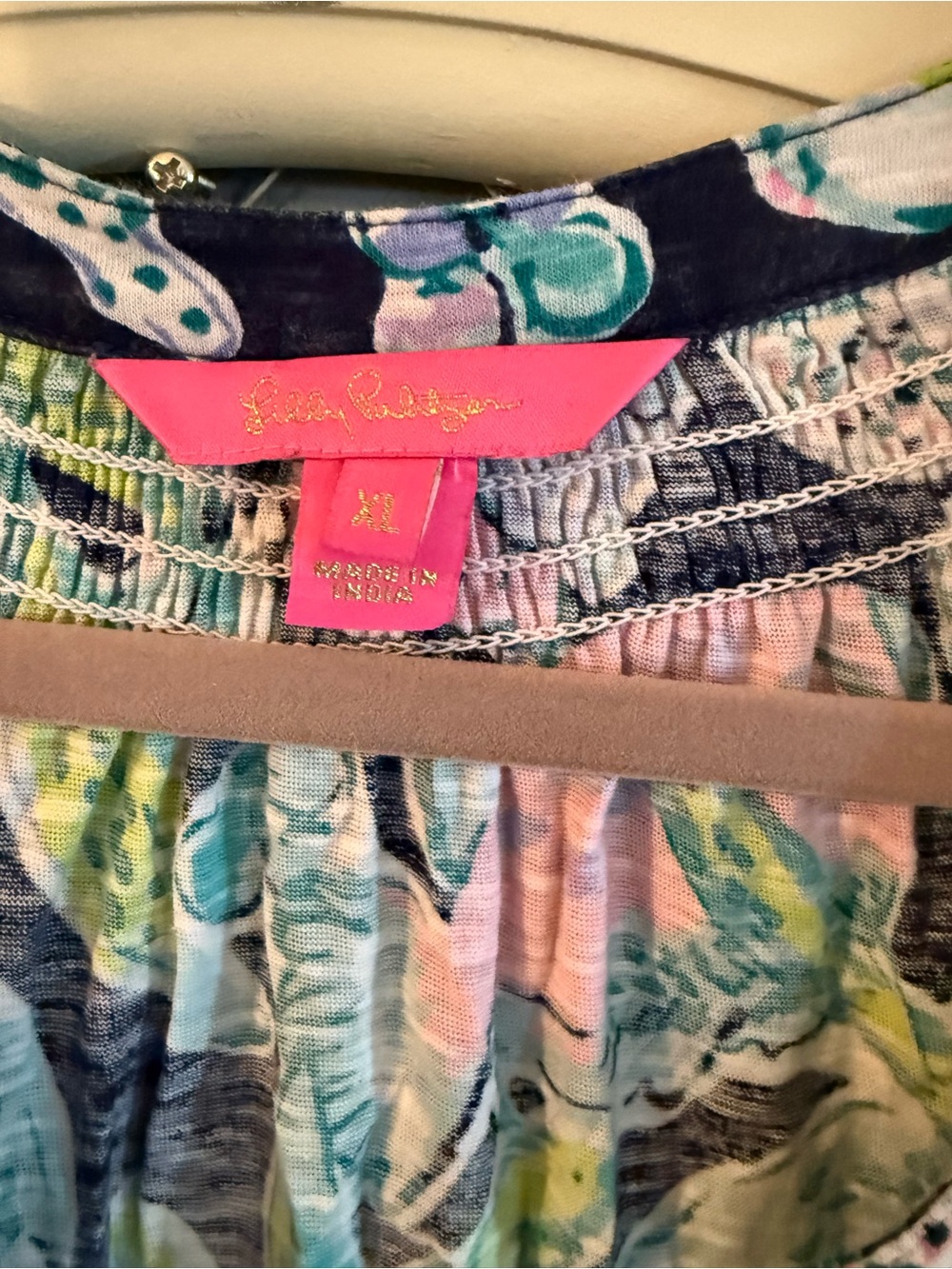 Lilly Pulitzer Navy Floral Sleeveless Henley Camisole - Picture 2 of 3